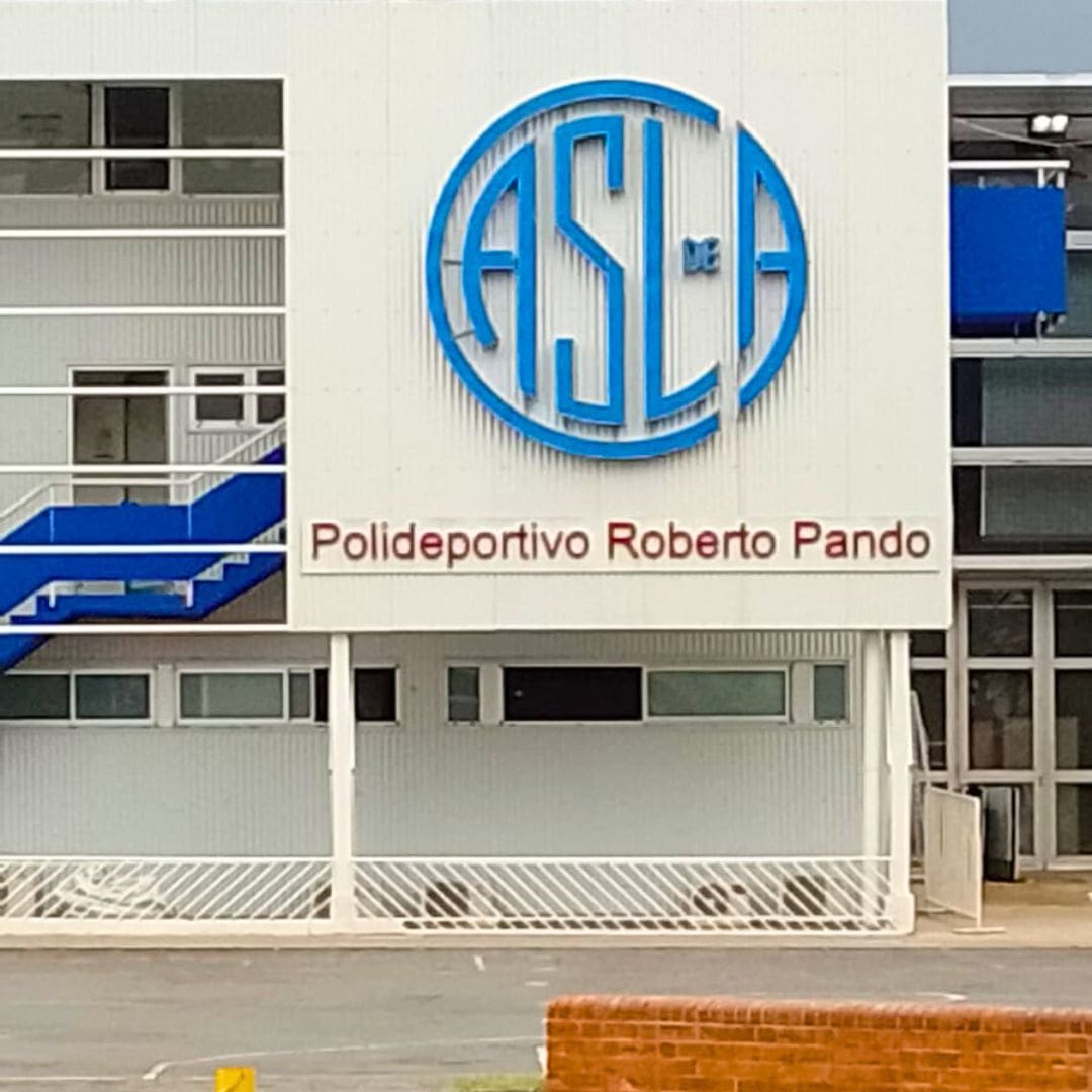 Polideportivo Roberto Pando